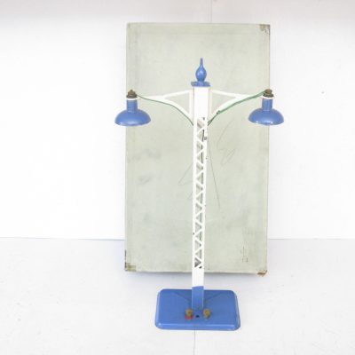 Hornby 0 Gauge 2E Lamp Standard version with screw fittings - Boxed - Excellent/plus