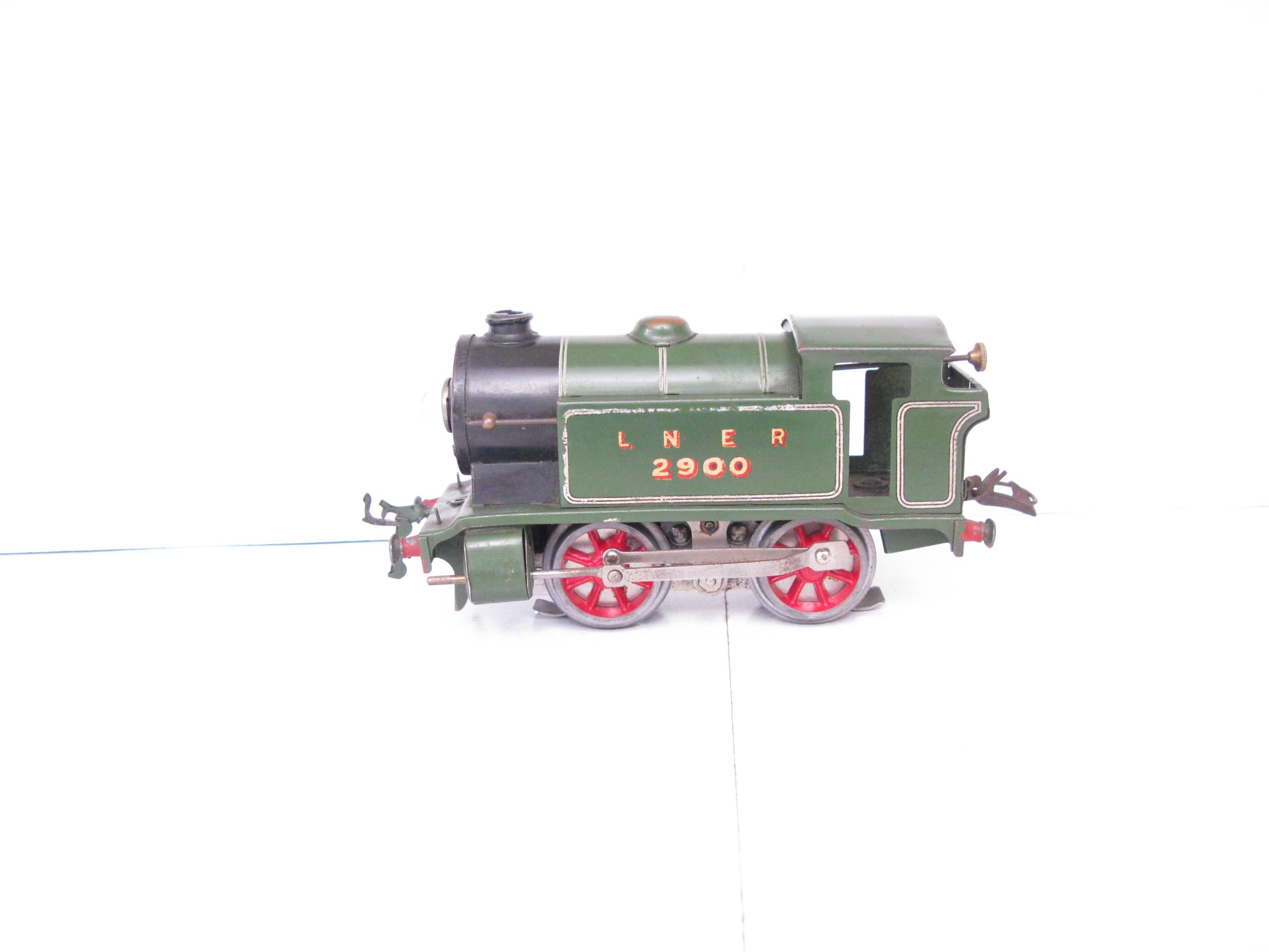 Hornby 0 Gauge E120 Tank loco LNER Green No.2900 Late issue Circa 1939, 3-rail 20 volt Electric - unboxed