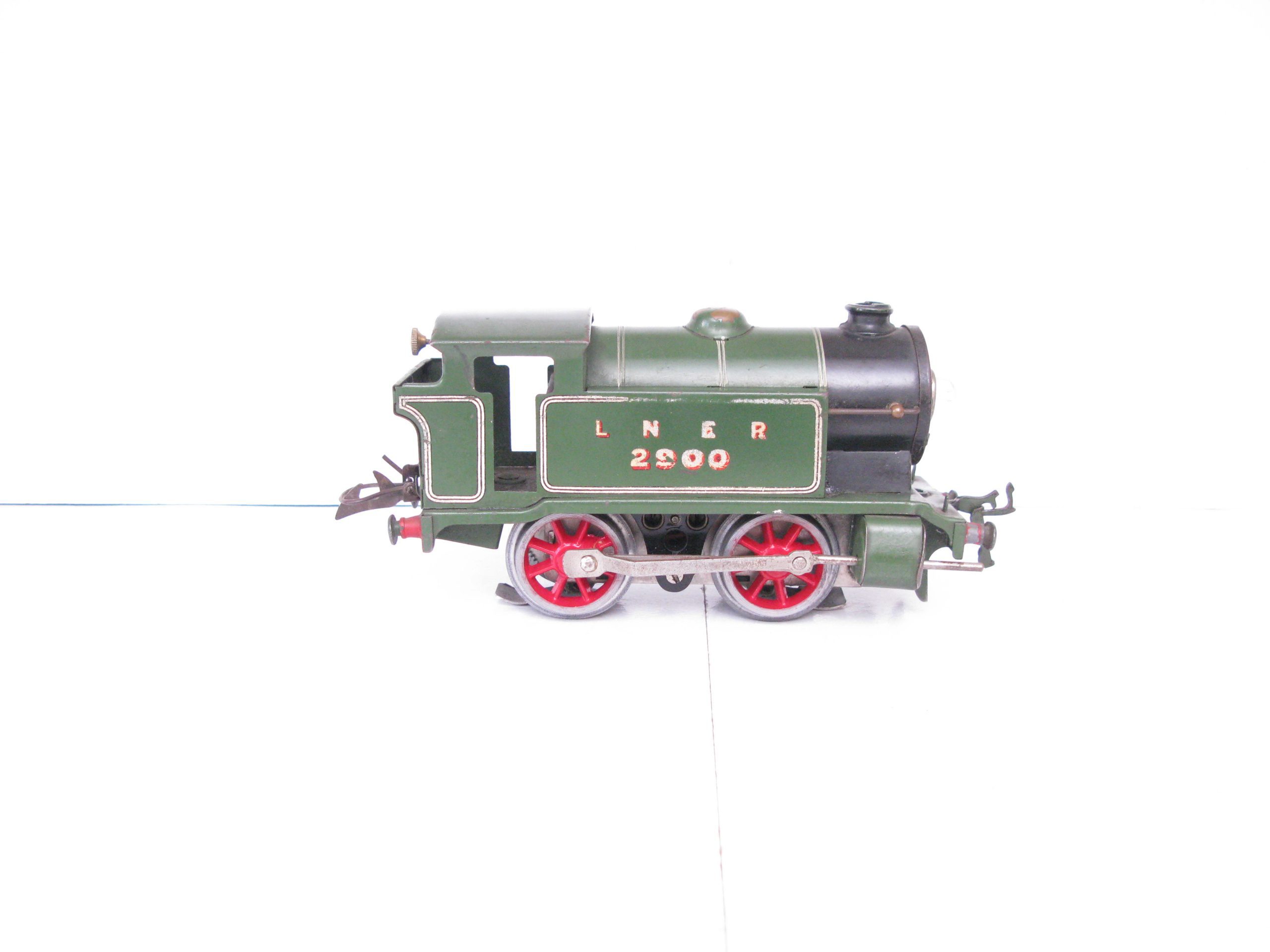 Hornby 0 Gauge E120 Tank loco LNER Green No.2900 Late issue Circa 1939, 3-rail 20 volt Electric - unboxed - Image 5