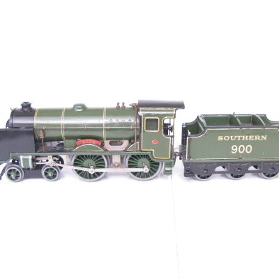 Hornby 0 Gauge E420 Special Loco & Tender SR 'ETON' No.900, 20 volt electric - unboxed - Good