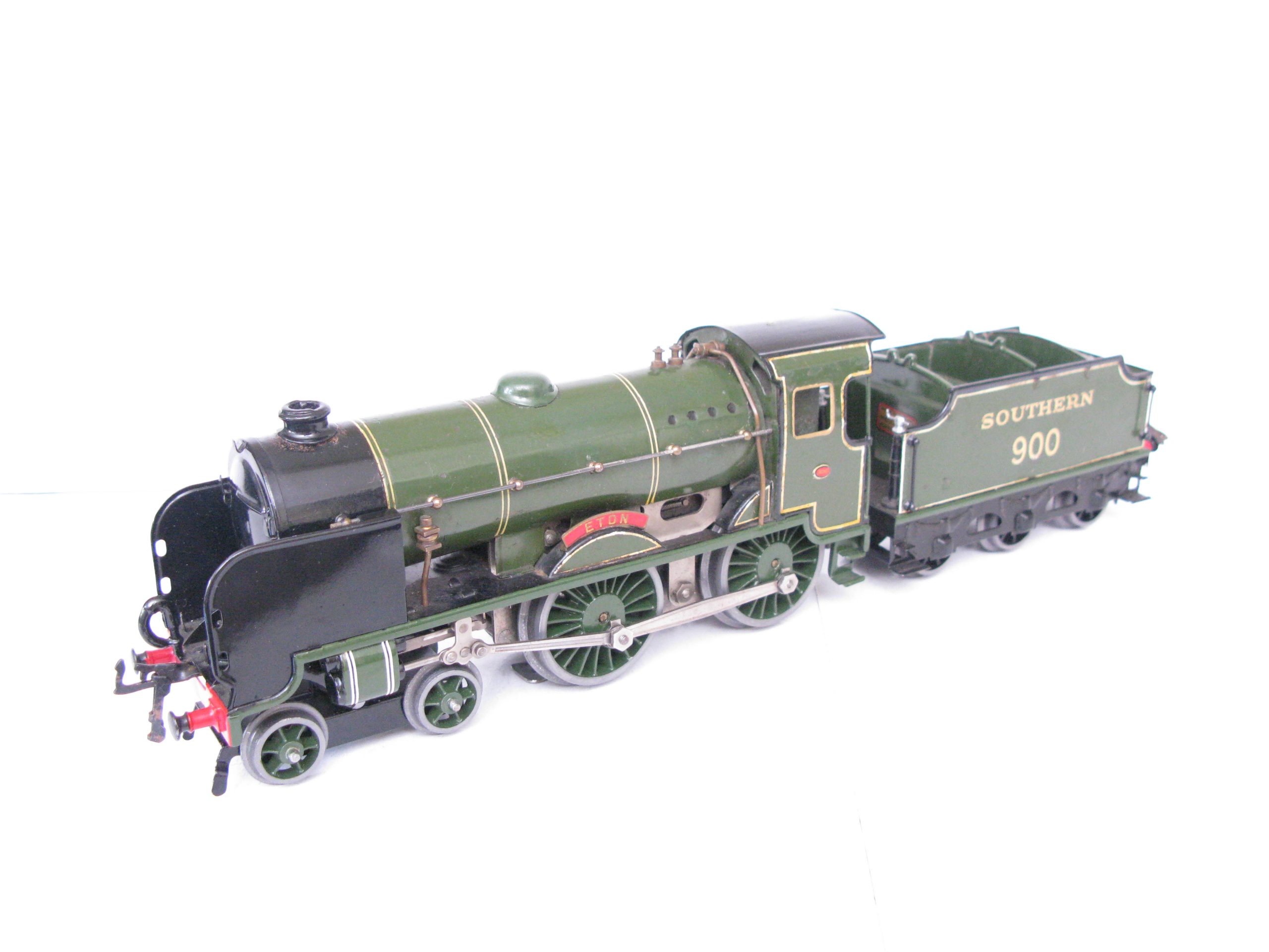 Hornby 0 Gauge E420 4-4-0 Special Loco & Tender SR 'ETON' No.900, 20 volt electric - unboxed - Good - Image 5