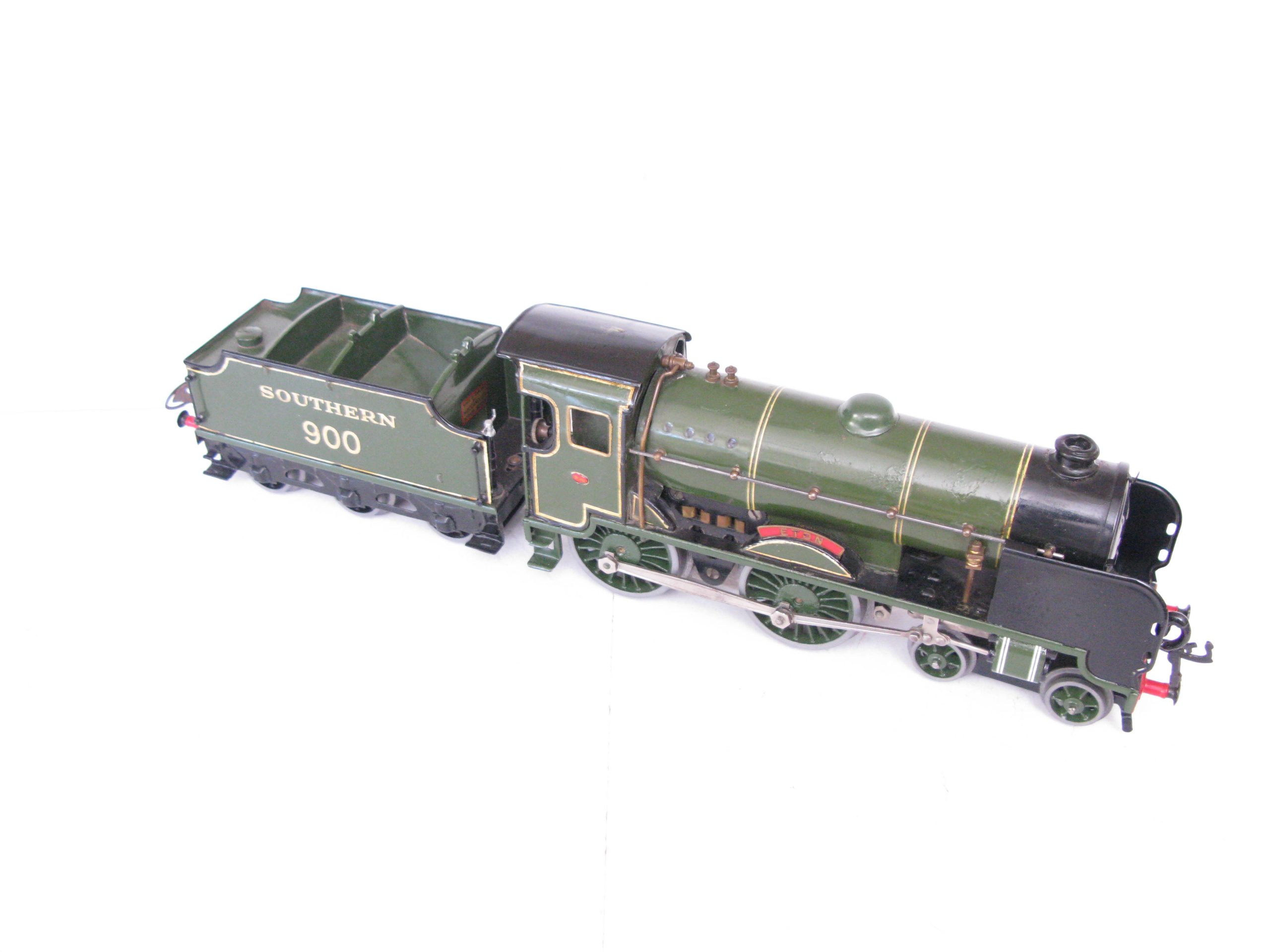 Hornby 0 Gauge E420 4-4-0 Special Loco & Tender SR 'ETON' No.900, 20 volt electric - unboxed - Good - Image 7