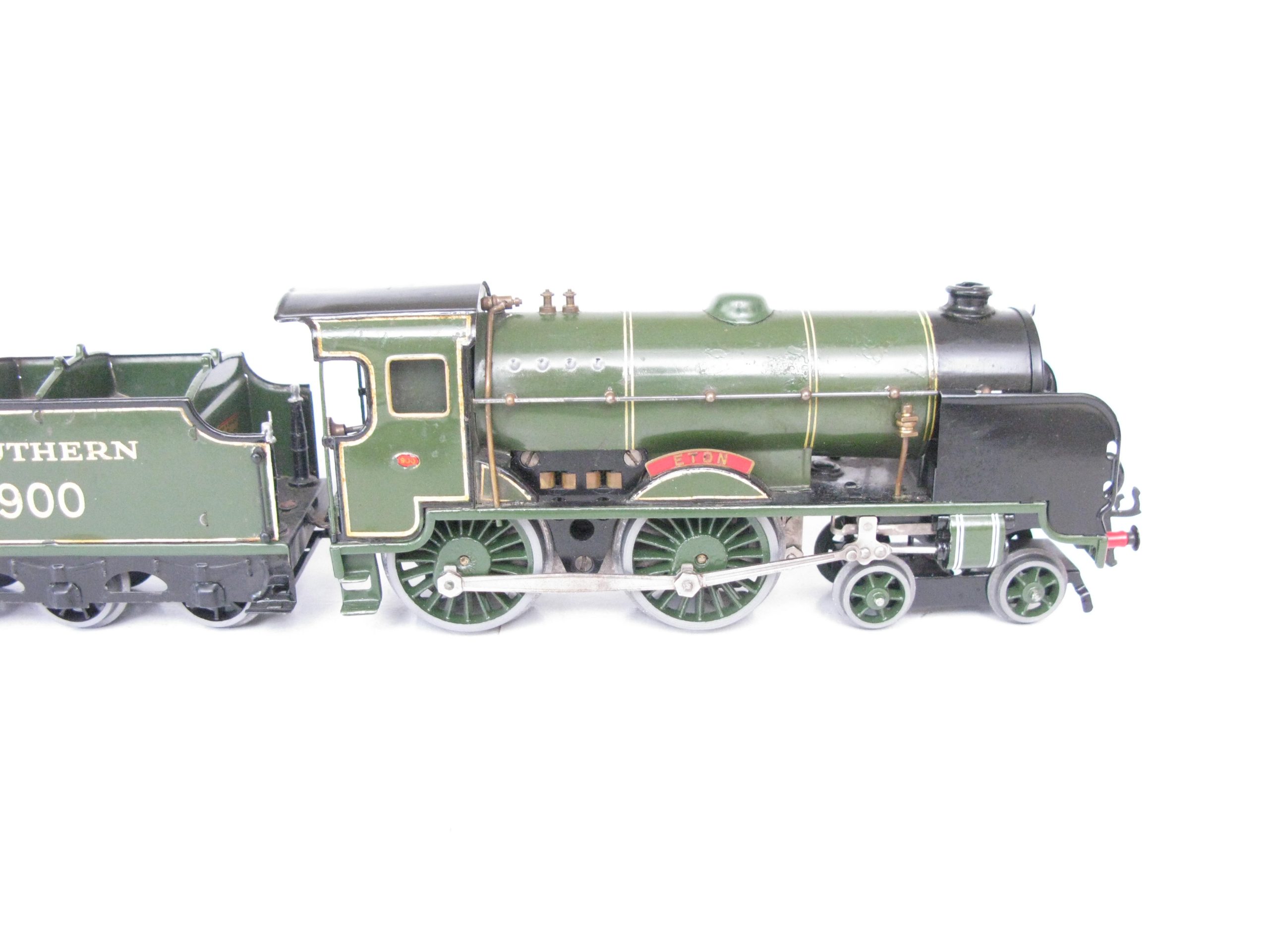 Hornby 0 Gauge E420 4-4-0 Special Loco & Tender SR 'ETON' No.900, 20 volt electric - unboxed - Good - Image 10
