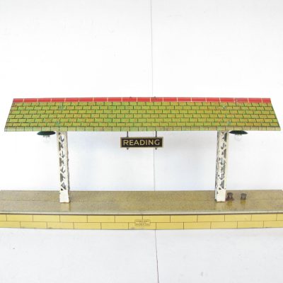 Hornby 0 Gauge 'E' Island Platform with Speckled base and ramps - Boxed - Overall Excellent Circa 1939