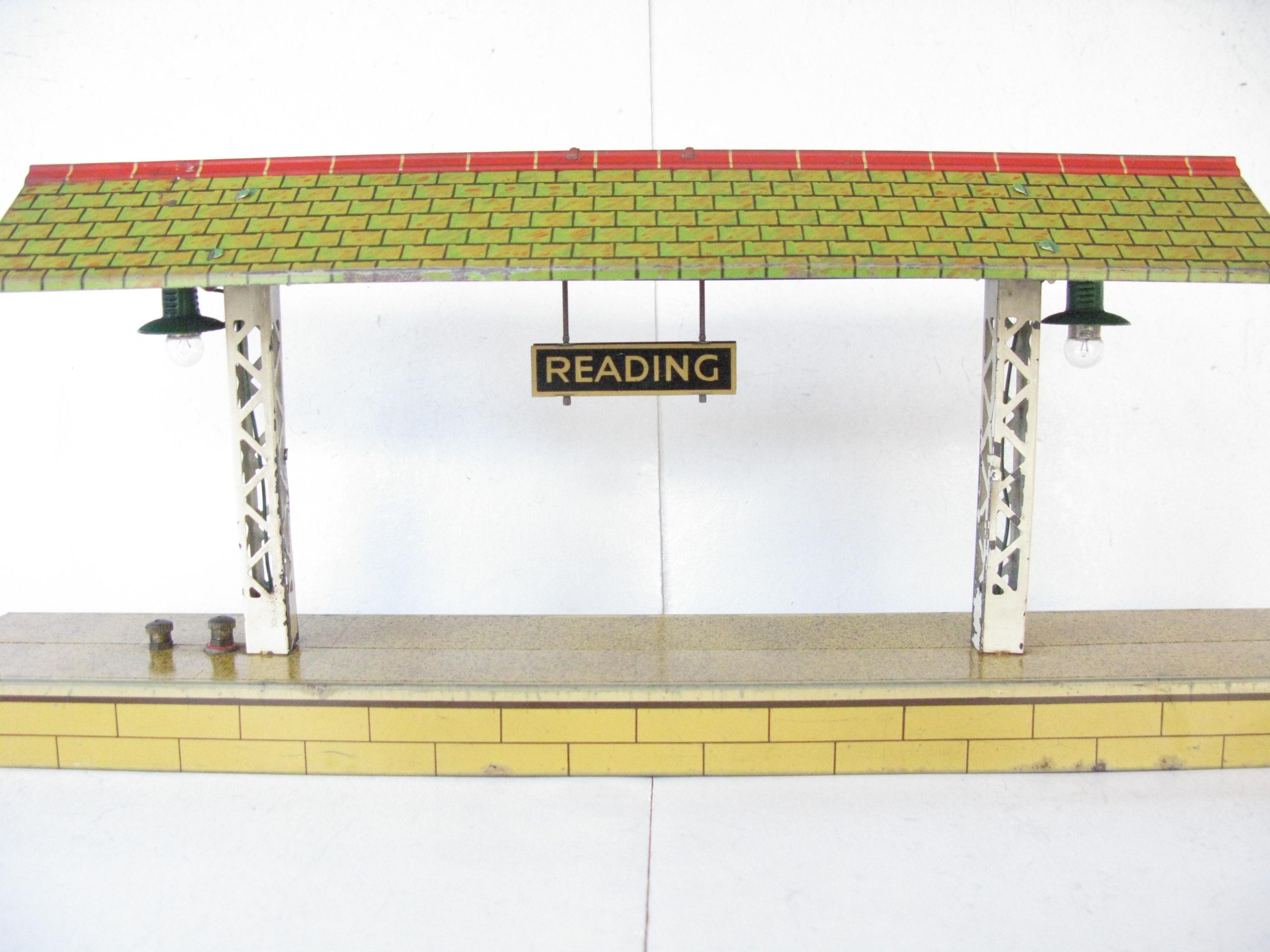 Hornby 0 Gauge 'E' Island Platform with Speckled base and ramps - Boxed - Overall Excellent Circa 1939 - Image 11