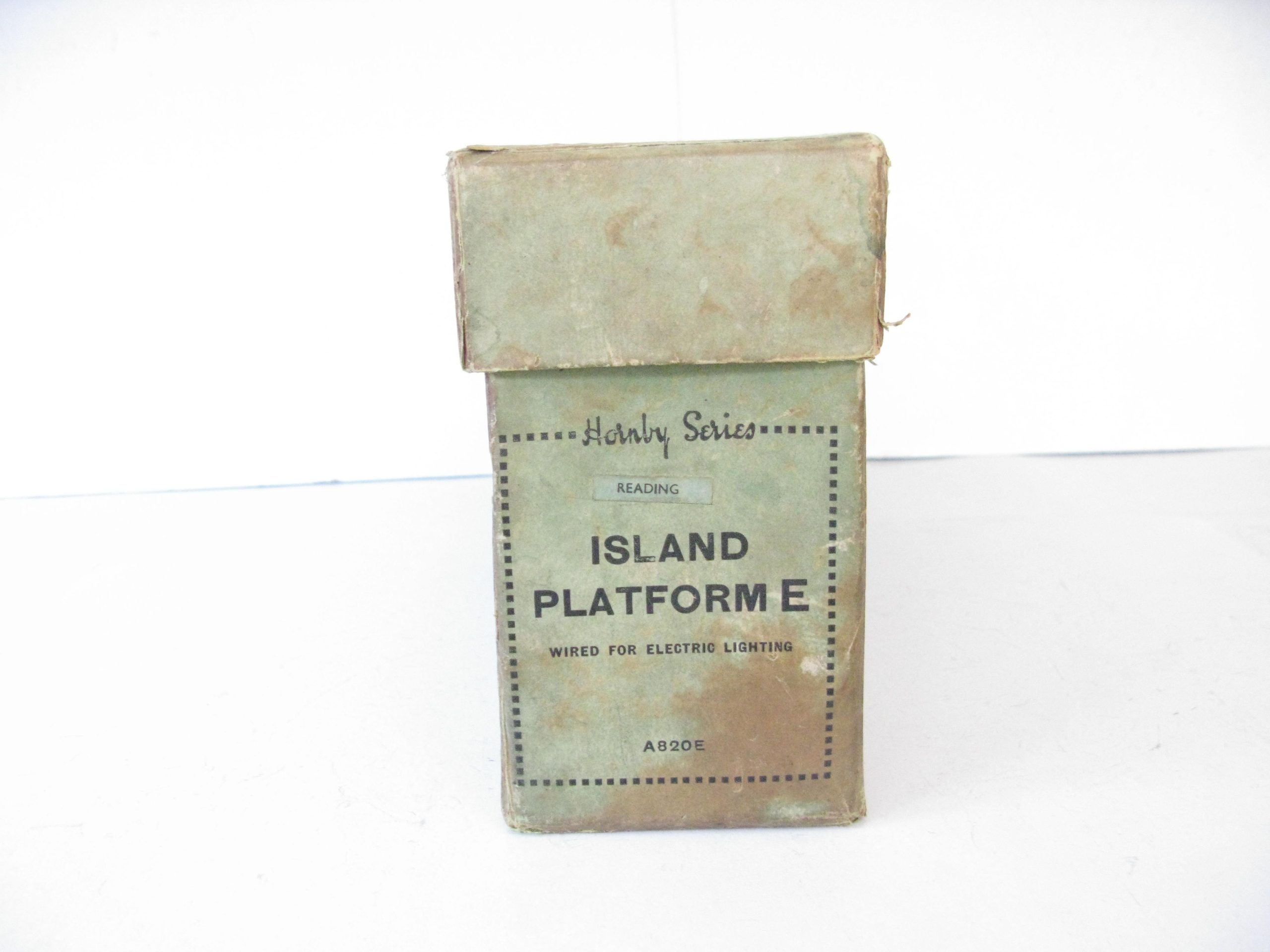 Hornby 0 Gauge 'E' Island Platform with Speckled base and ramps - Boxed - Overall Excellent Circa 1939 - Image 13