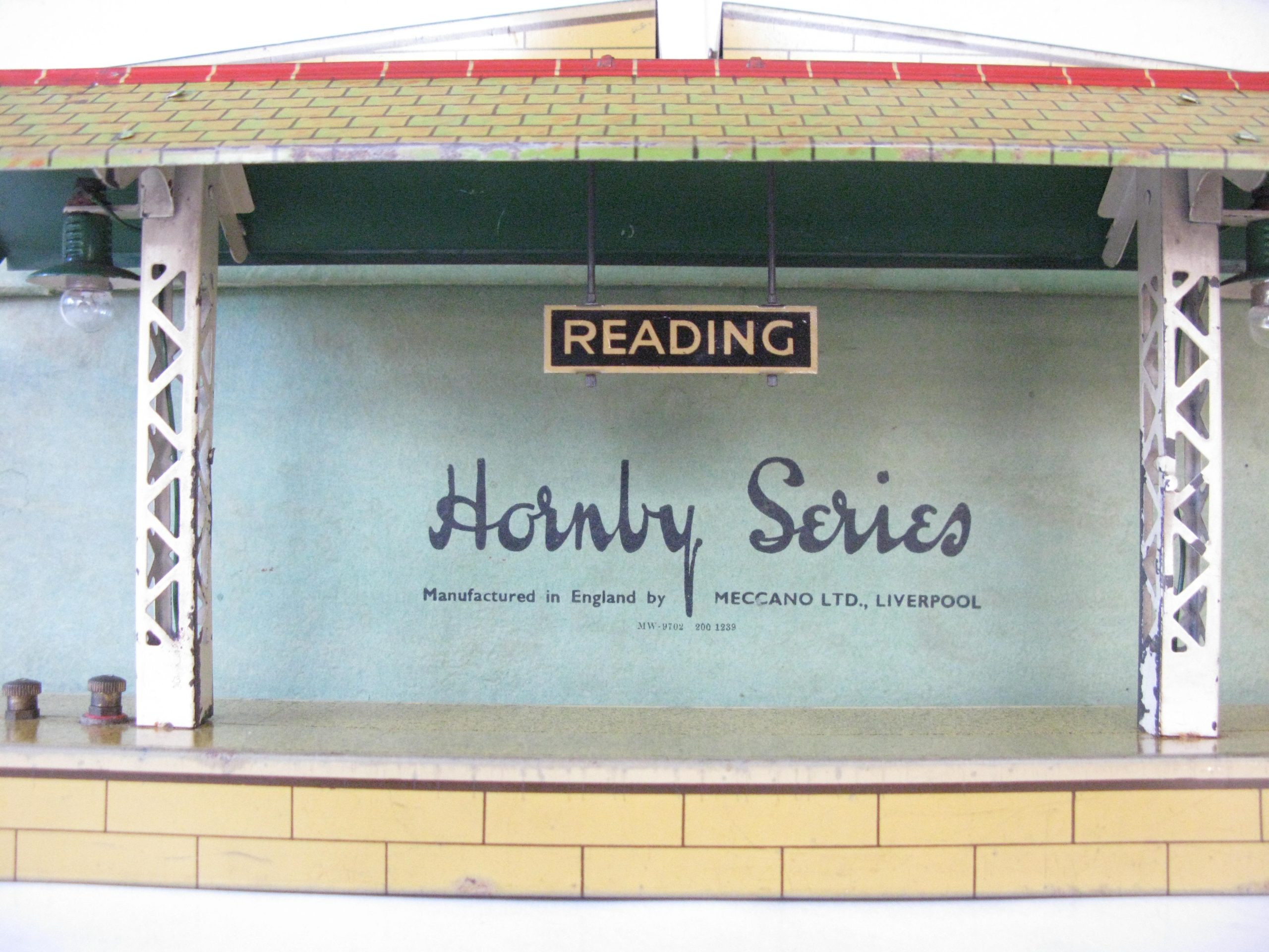 Hornby 0 Gauge 'E' Island Platform with Speckled base and ramps - Boxed - Overall Excellent Circa 1939 - Image 17