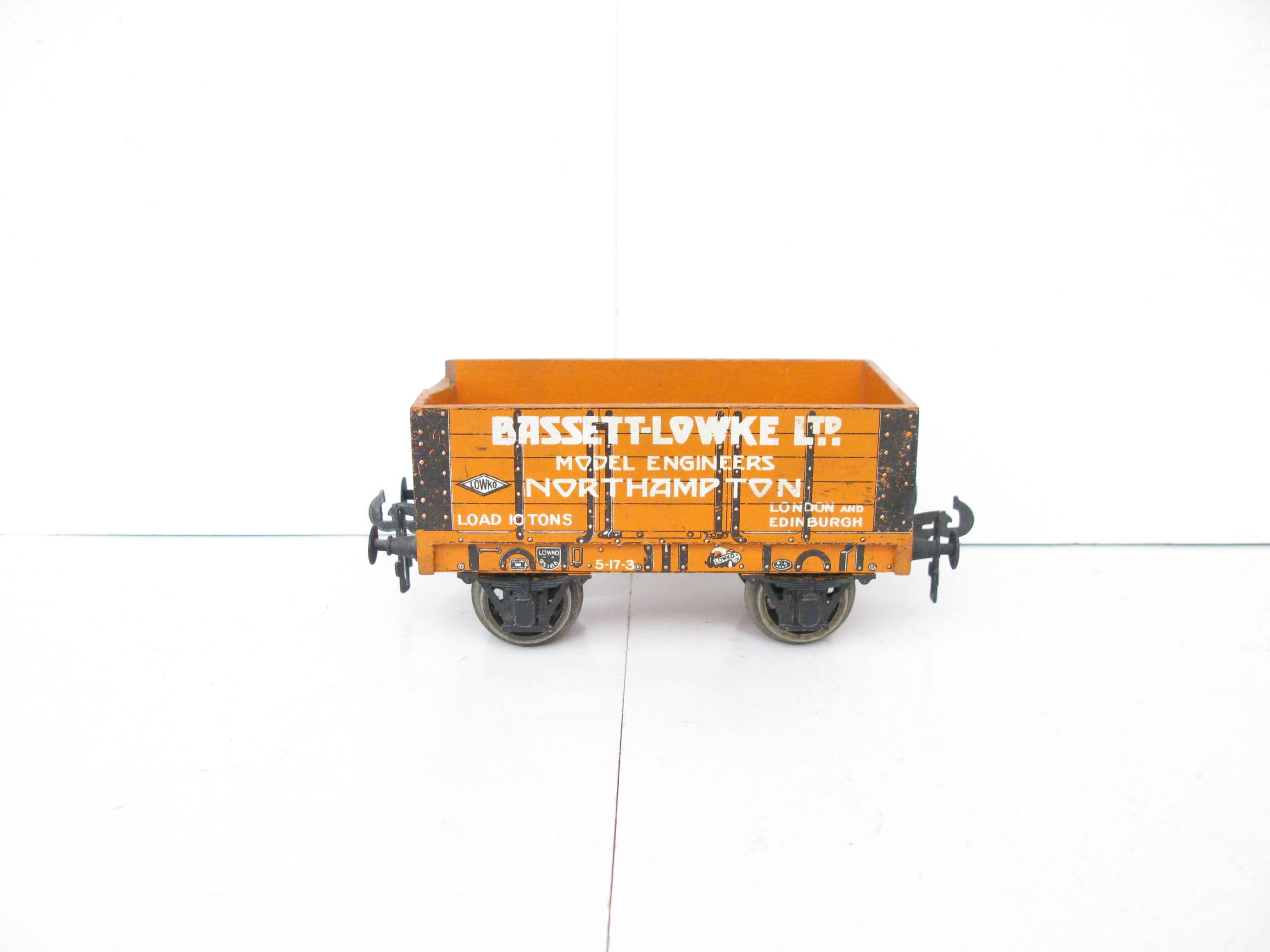 Bassett Lowke Gauge 1 Wooden Orange 'BASSETT LOWKE' Model Engineers Open Wagon - Unboxed - Good/plus