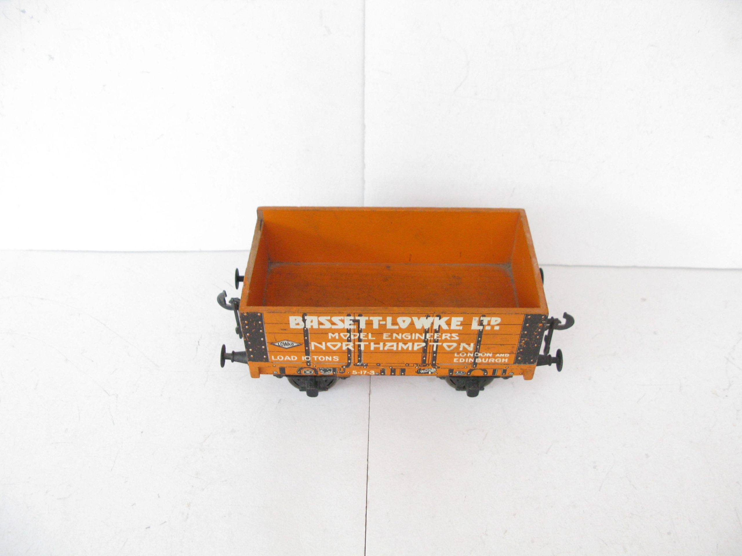 Bassett Lowke Gauge 1 Wooden Orange 'BASSETT LOWKE' Model Engineers Open Wagon - Unboxed - Good/plus - Image 4