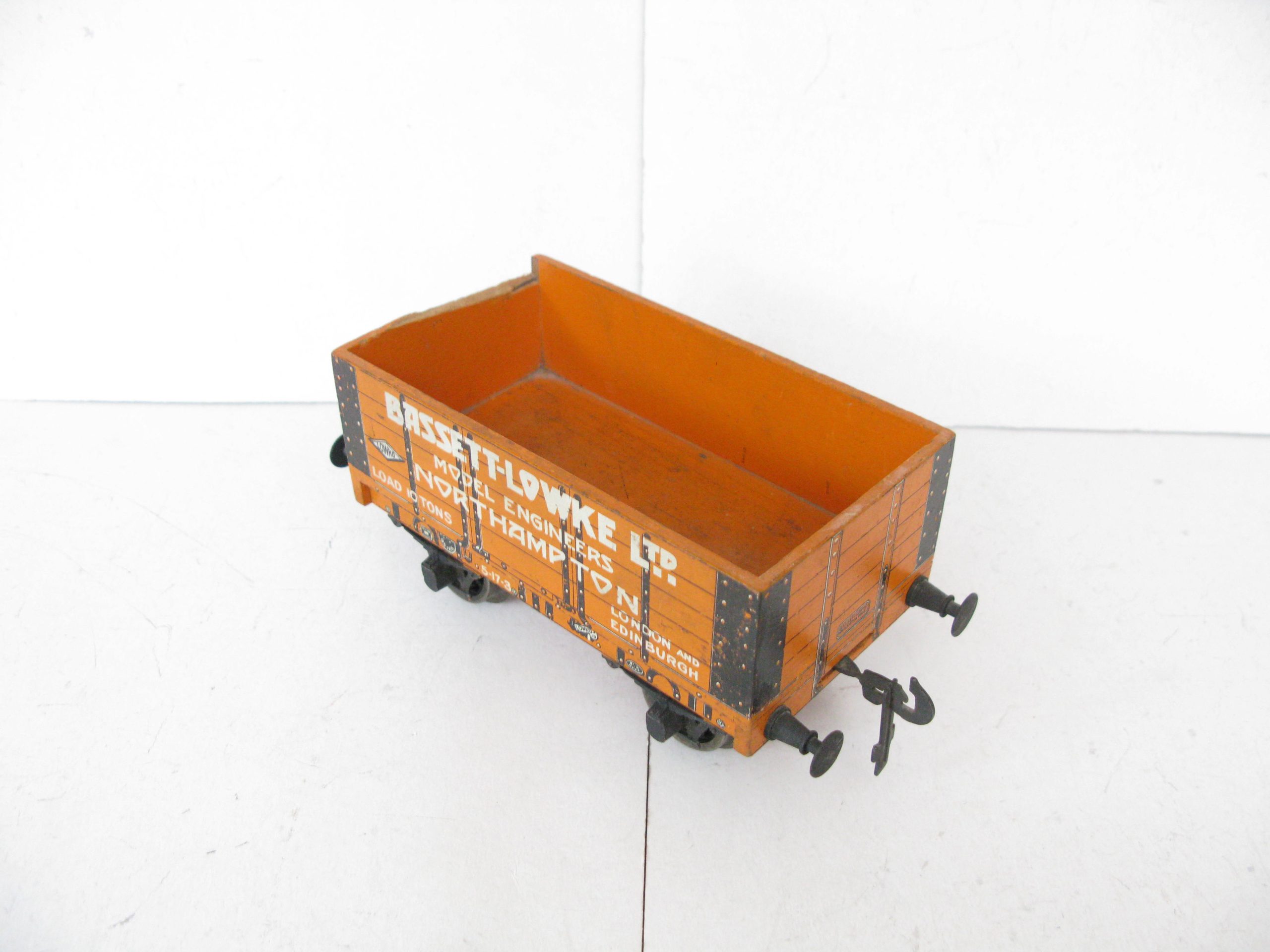 Bassett Lowke Gauge 1 Wooden Orange 'BASSETT LOWKE' Model Engineers Open Wagon - Unboxed - Good/plus - Image 8