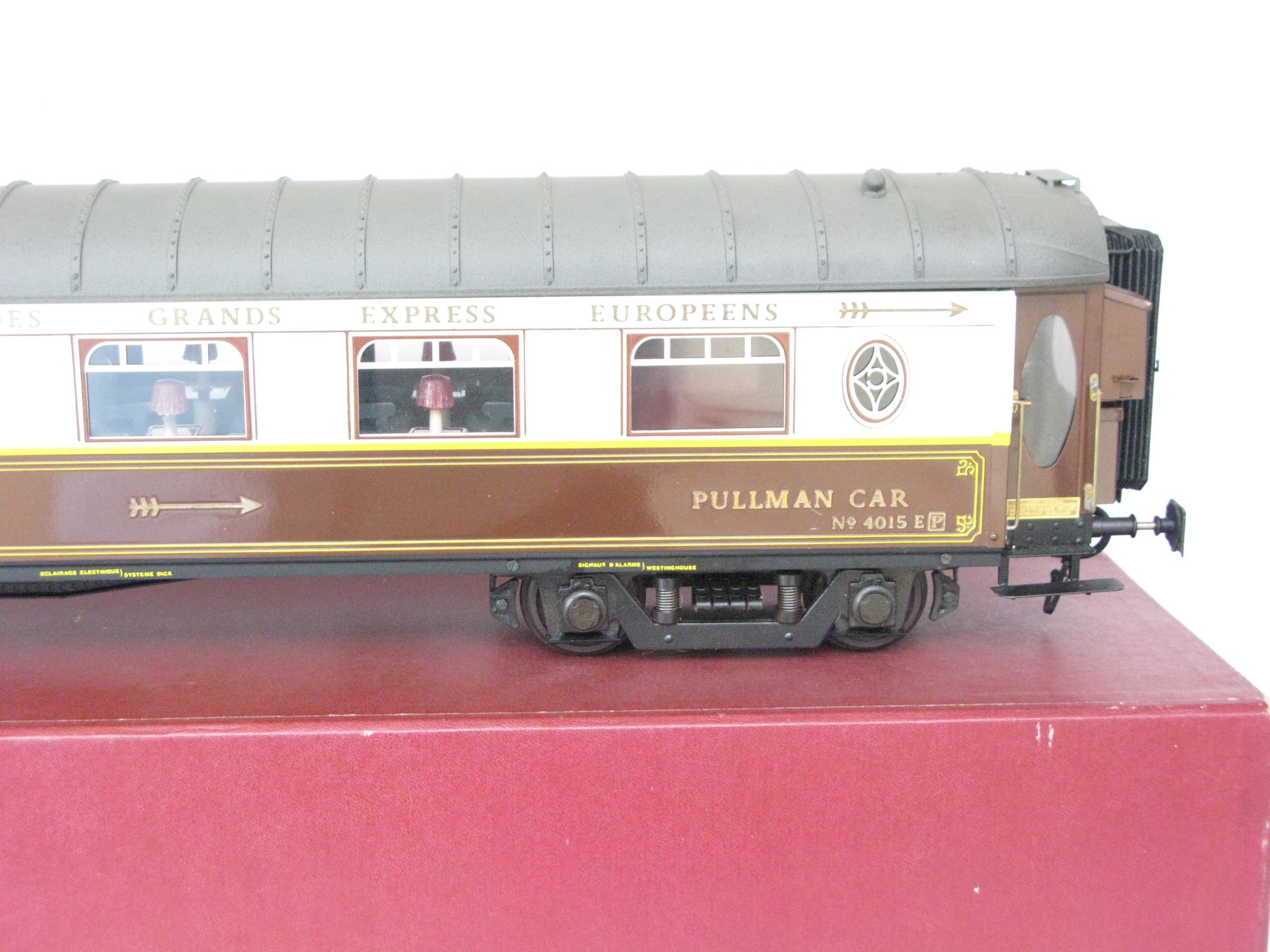 J & M Models Gauge 1 Grand European Express Wagon Lits Brown and Cream Saloon 'PULLMAN' coach - Boxed - Near Mint to Mint - Image 10