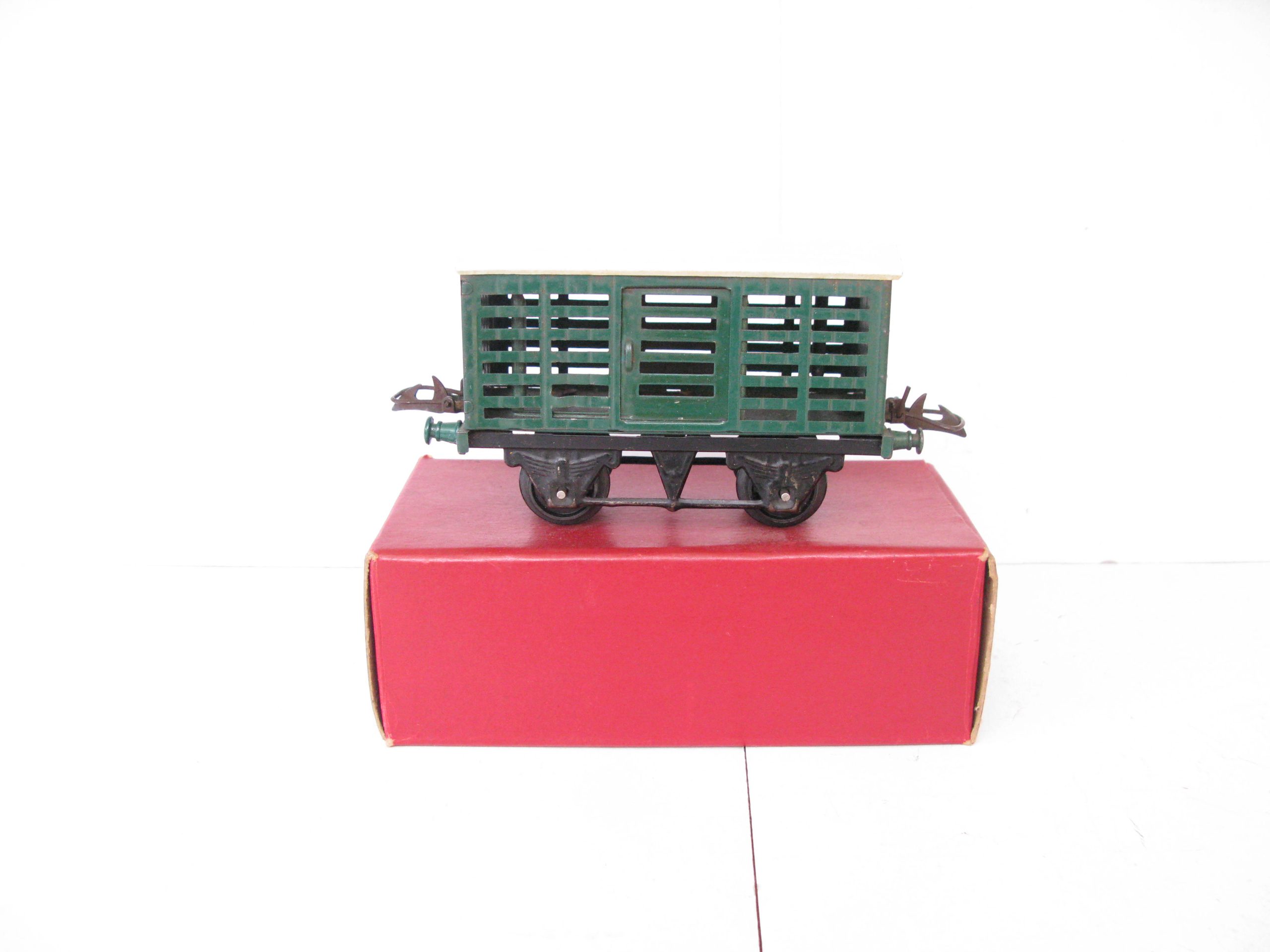 Hornby 0 Gauge Post war Early issue from Pre war stock No.1 SR Milk Traffic Van - in a later Box - Excellent