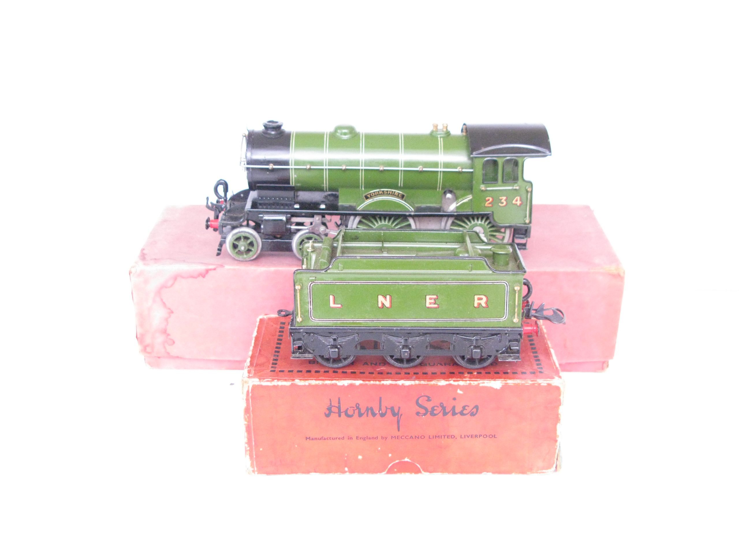 Hornby 0 Gauge No.2 Special Loco & Tender LNER Lined 'YORKSHIRE', Clockwork Circa 1931/34 - Boxed - Excellent