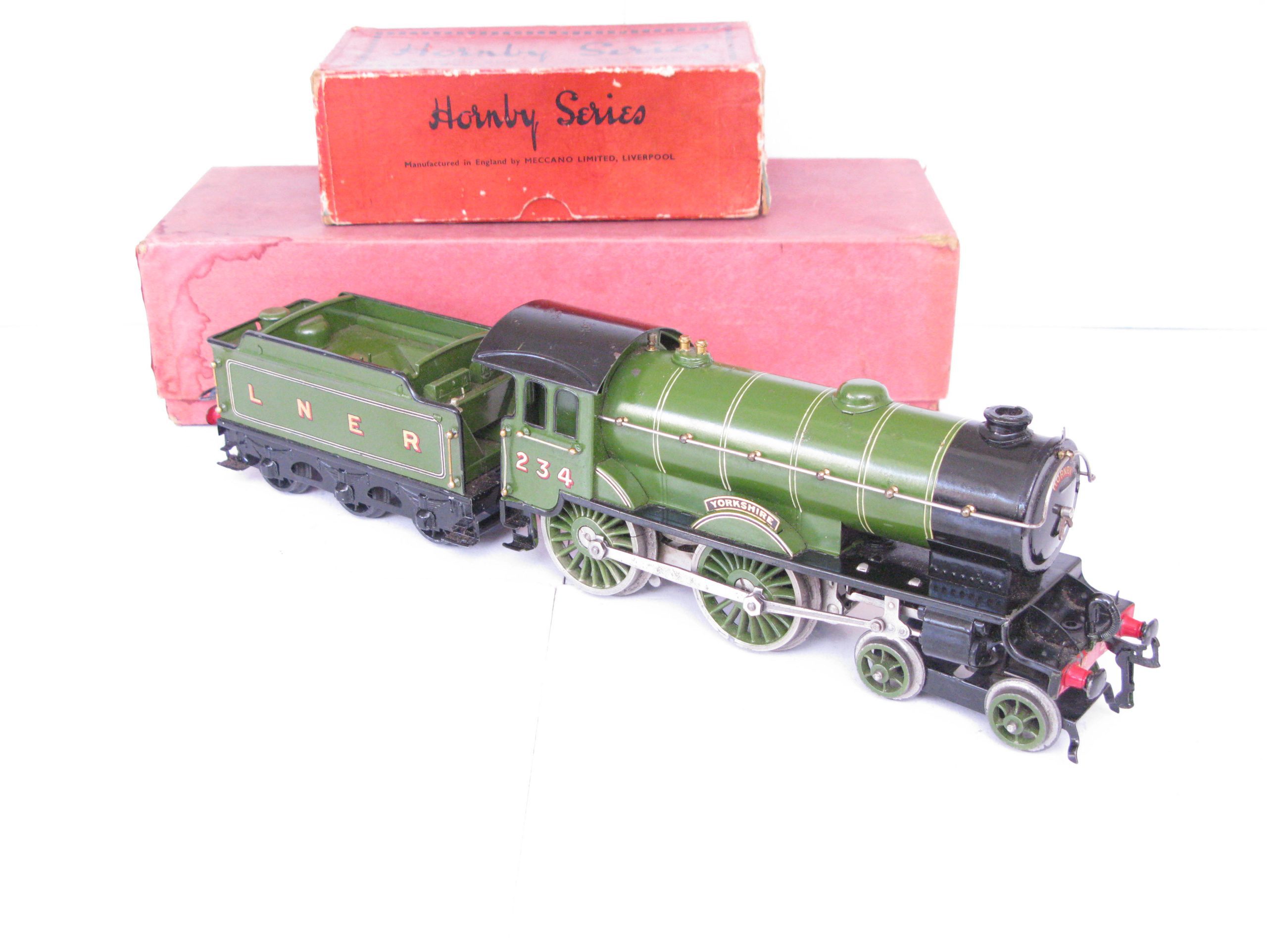 Hornby 0 Gauge No.2 Special Loco & Tender LNER Lined 'YORKSHIRE', Clockwork Circa 1931/34 - Boxed - Excellent - Image 8