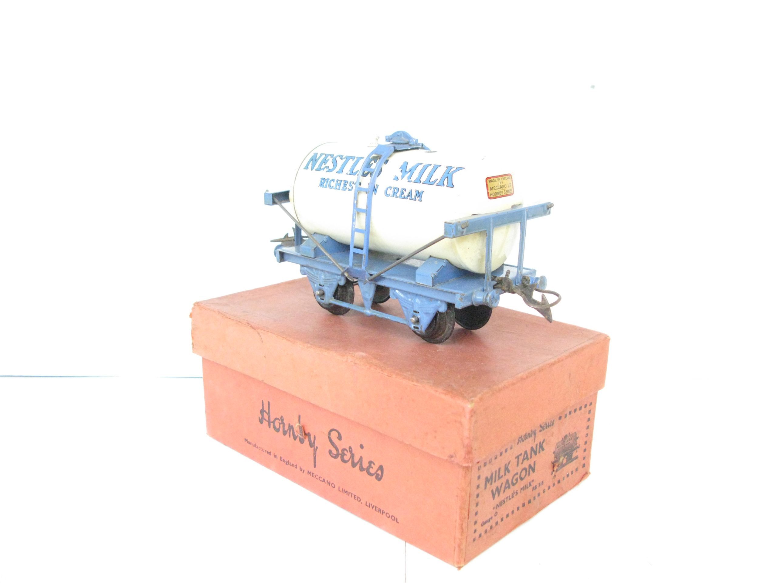 Hornby 0 Gauge 'NESTLES' Milk Tank wagon version with Blue base, Circa 1937 - Boxed - Excellent - Image 4