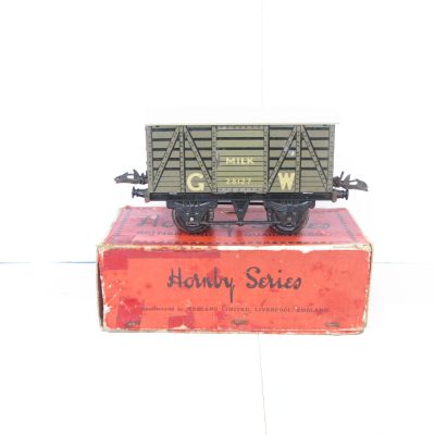 Hornby 0 Gauge No.0 GWR 'MILK' Van Grey body with sliding doors - Boxed - Excellent