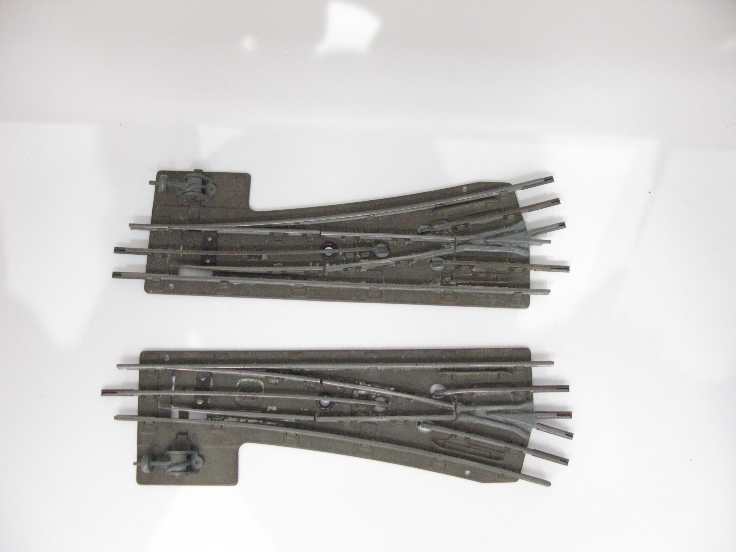 Hornby 0 Gauge steel Points Left & Right hand - Boxed priced at £125 box of 2 - Image 3